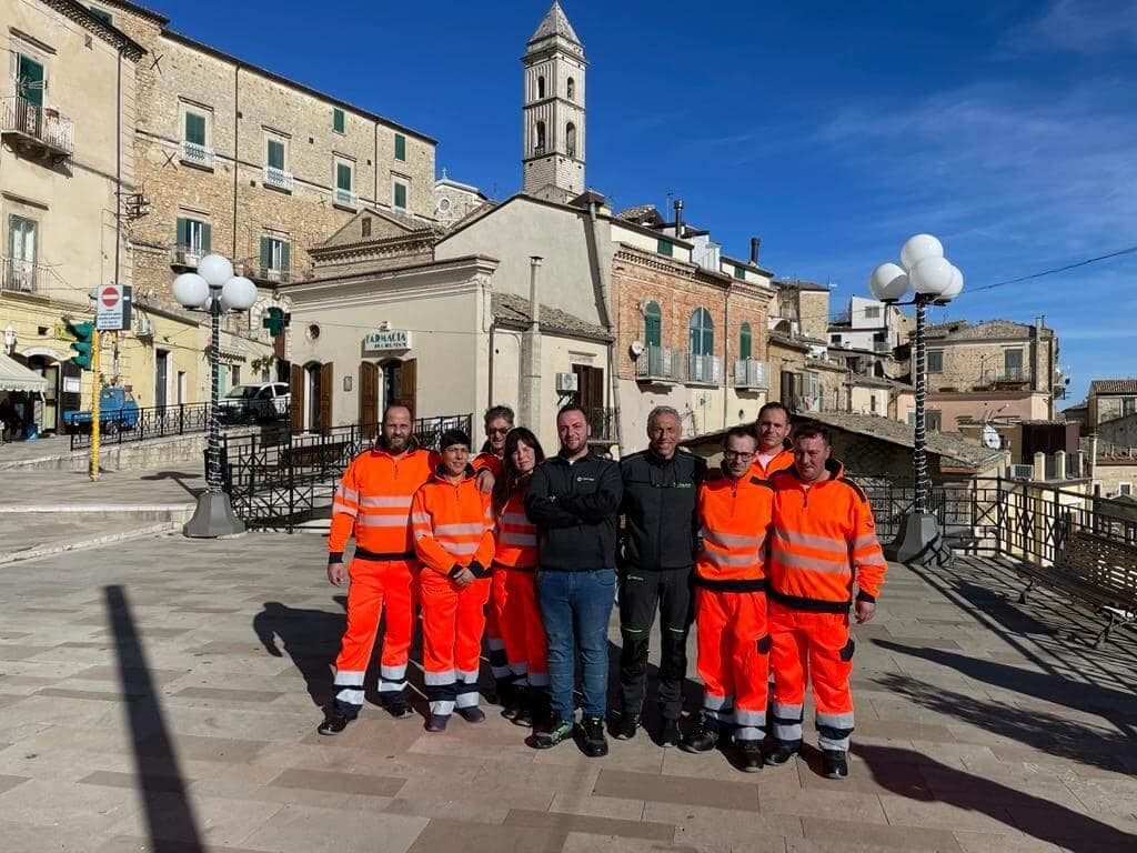 Il team di operatori ecologici Cons.Eco